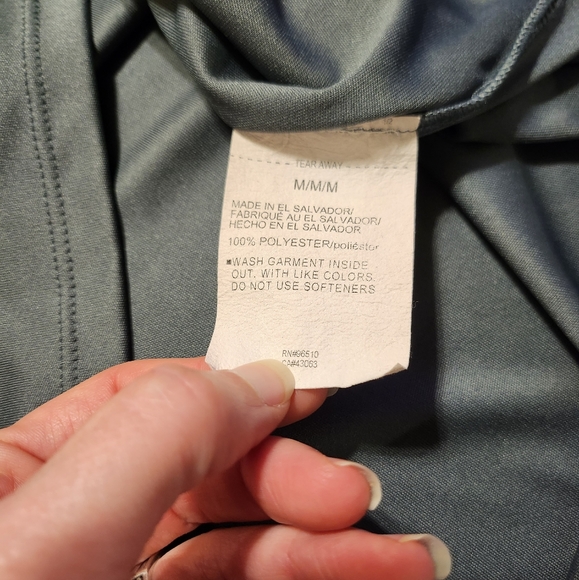 Under Armour Tank - Picture 2 of 5